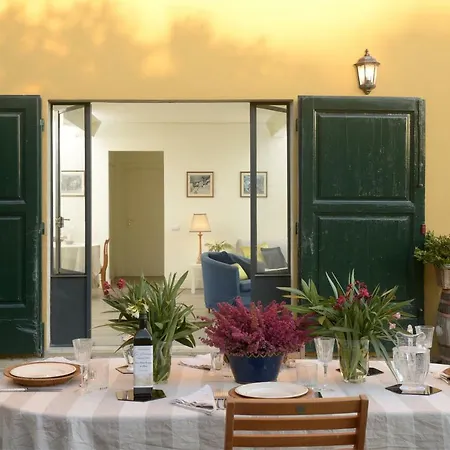 Agriturismo La Limonaia アパート *